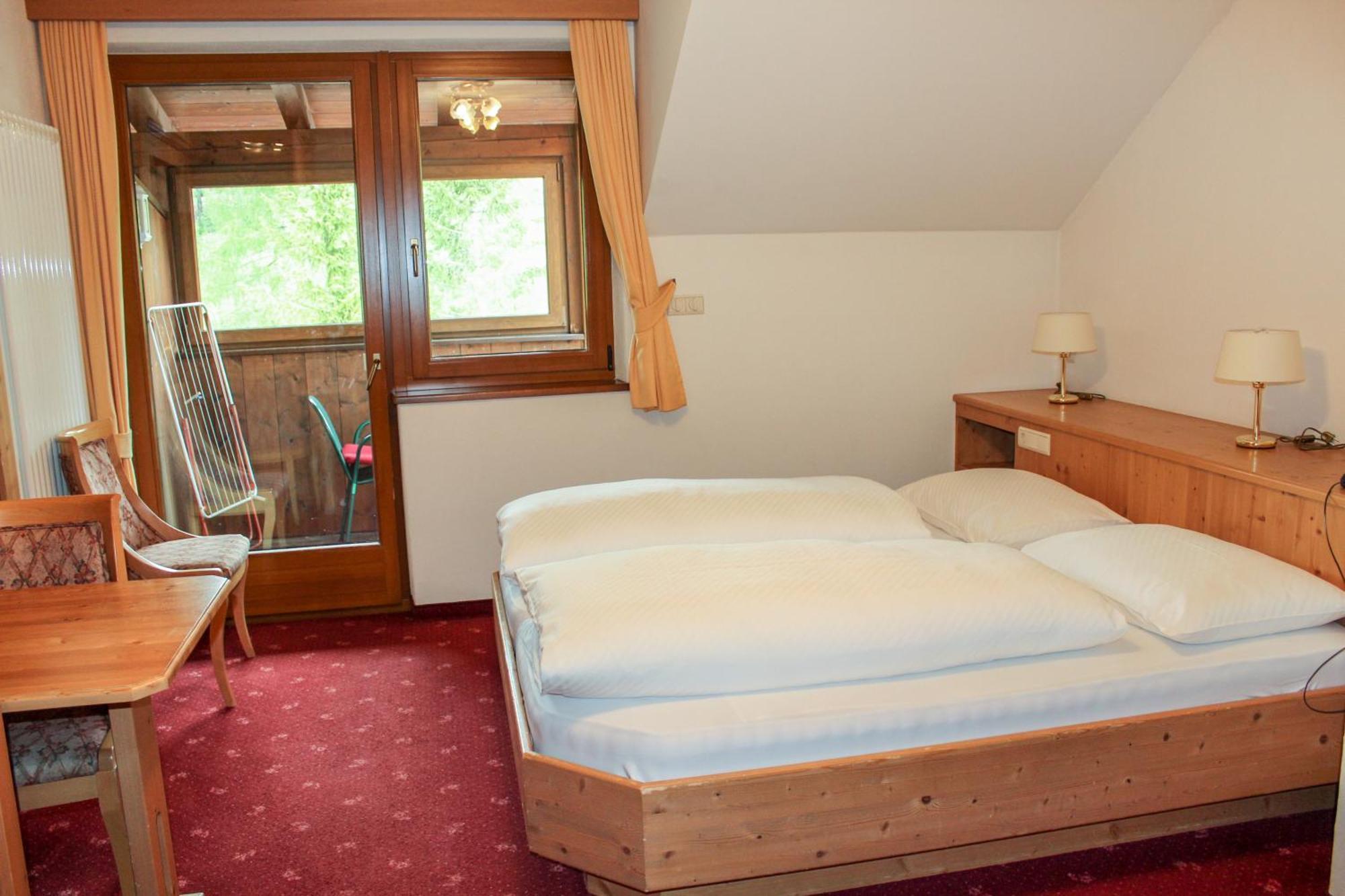 Berghotel Zum Zirm Collalbo Ngoại thất bức ảnh